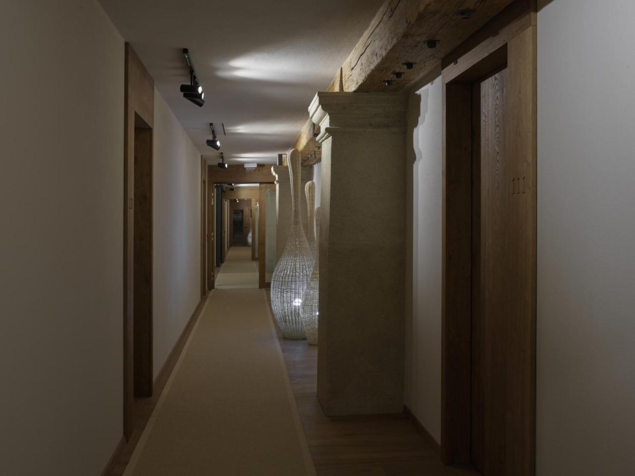 Lotrinsky Hotel Velké Pavlovice Esterno foto